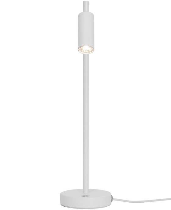 Praktické stolní světlo Omari od Nordluxu využijete u vaší postele či ve čtecím koutku. Lampička má nastavitelnou hlavu pro přesné záření a má dotykový stmívač na lampičce pro využití možnosti stmívání.