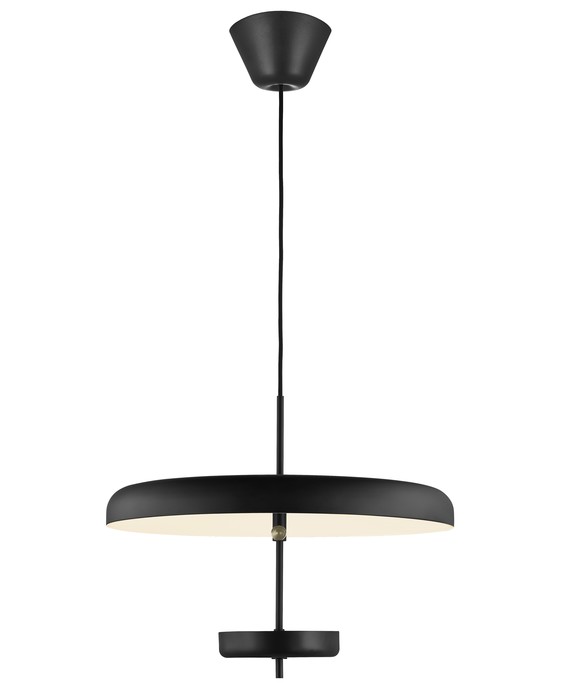 Závěsné světlo Mobile od Nordluxu je jedinečný lustr v lehkém elegantním designu. Ideální nad jídelní stůl. Opálová stínítka podporují rozptýlené jemné světlo, stínítka je pak možné oddálit či přiblížit pro usměrnění záření. Možnost vybrat z černé či bílé