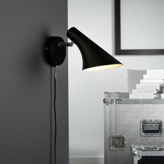 Kvalitní kov, žádné nadbytečné detaily – nástěnná lampa Nordlux Vanila v bílé nebo černé barvě
