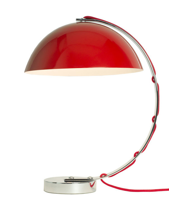 Retro stolní lampička London od Original BTC. Chromové tělo, hliníkové stínidlo. Černá, červená, žlutá, šedá. Designér Charlie Bowles